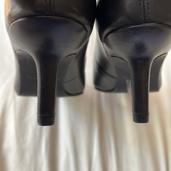 New Vagabond Leather Kitten Heels - Picture 9 of 9